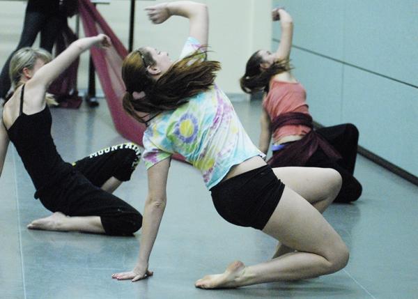 Students rehearse for the Fall Appalachian Dance Ensemble in the Varsity Gym. The show ran from November 7-11 and  featured seven pieces of original choreography Maggie Cozens | The Appalachian.