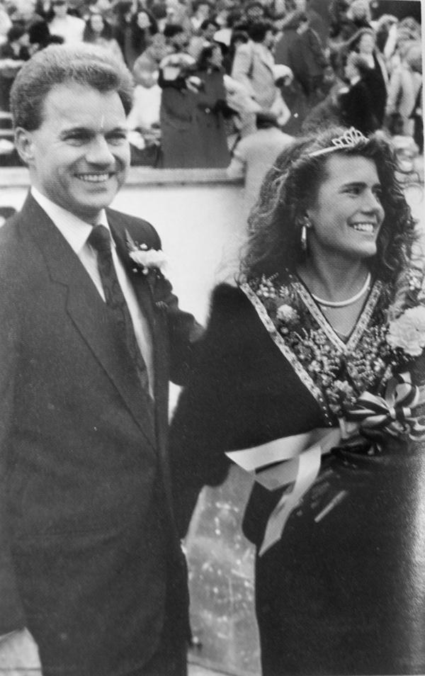 Tracie Peterson is crowned Appalachian State’s 1991 homecoming queen. Photo courtesy of The Rhododendron