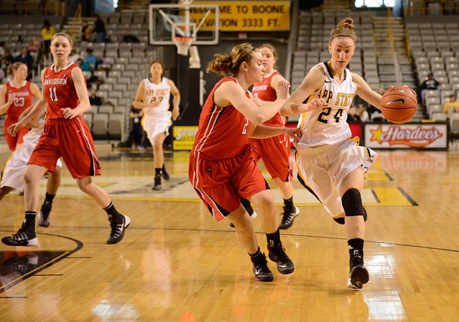 Junior forward Maryah Sydnor drives to the basket during Saturday's home game against Davidson. Sydnor scored 36 total points leading the Mountaineers to a 74-66 win. Photo by Justin Perry | The Appalachian
